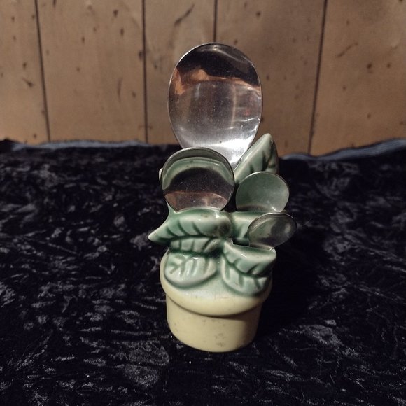 usa Other - vintage wall pocket with measuring spoons